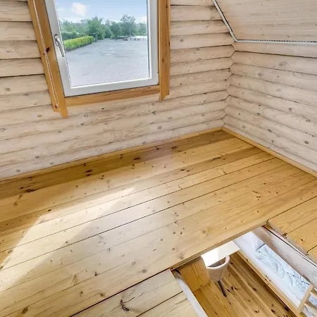 Pet Friendly In With House Sea View *